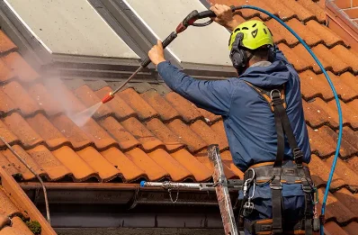 Démoussage et hydrofuge de toiture à Boursin